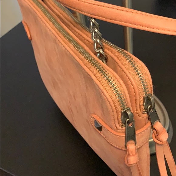 Dusty rose colored crossbody bag - Picture 3 of 3